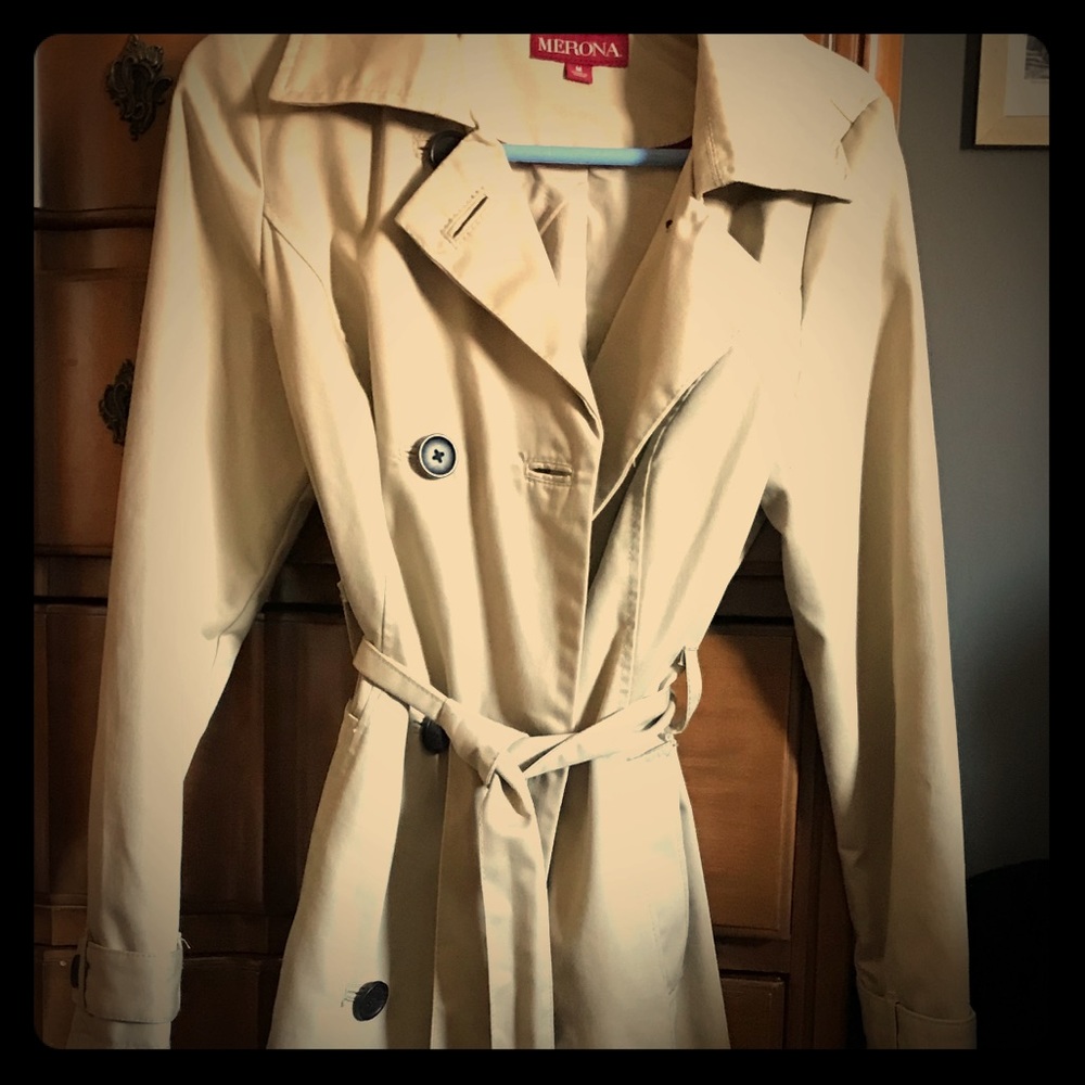 Size M, Tan Merona, double breasted Trench coat